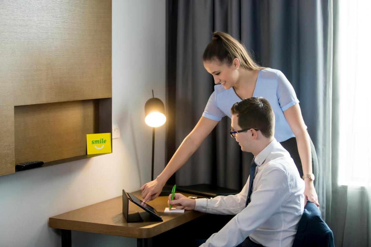 Holiday Inn Sydney St Marys By Ihg Esterno foto